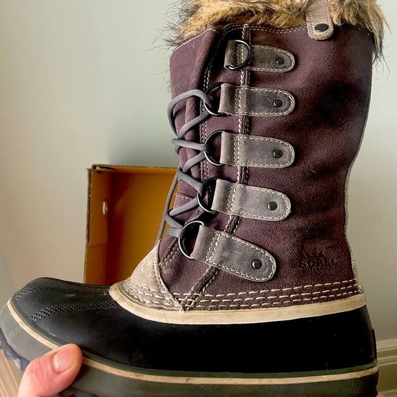 Sorel winter boots, slightly used - Picture 1 of 5